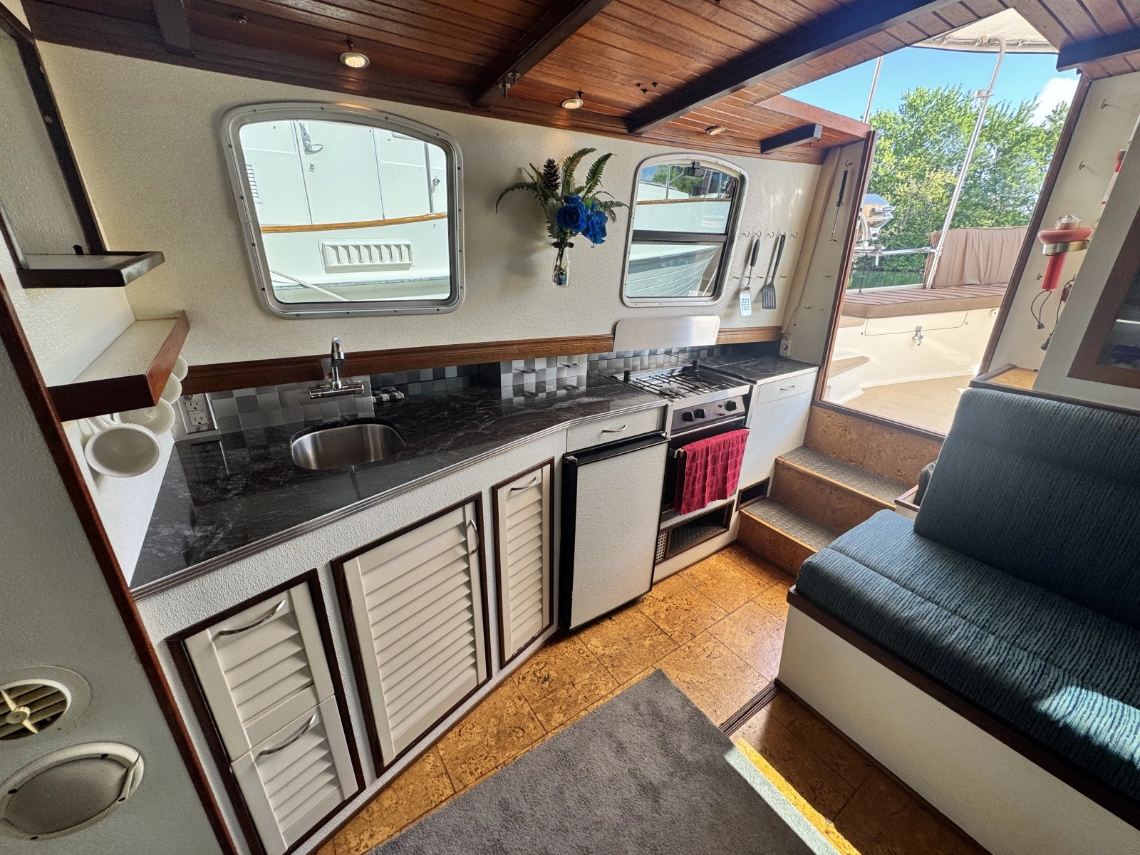 2001 Benford Fantail