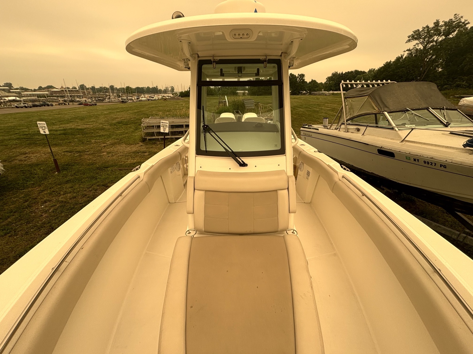 2018 Boston Whaler 280 Outrage