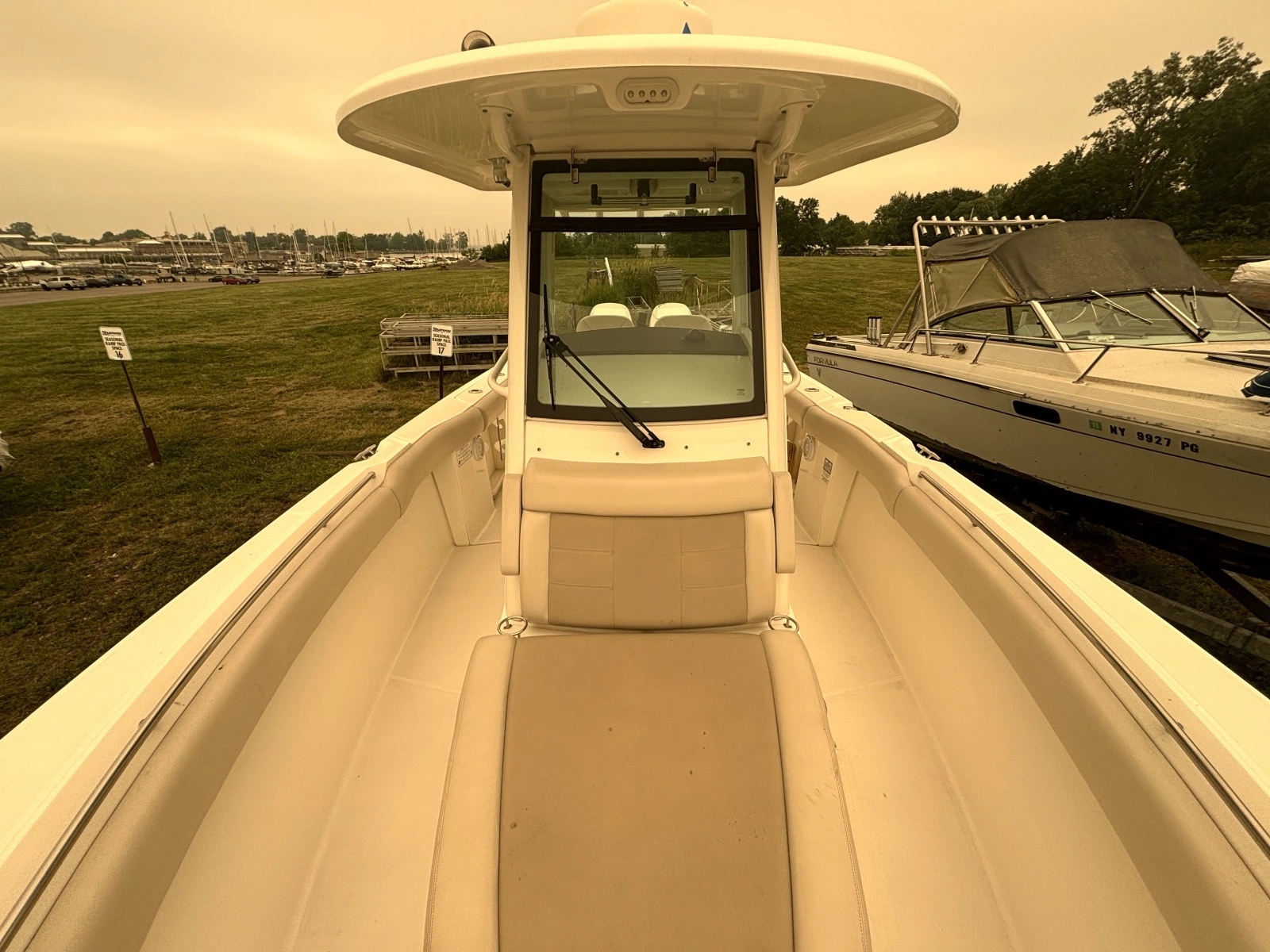 2018 Boston Whaler 280 Outrage