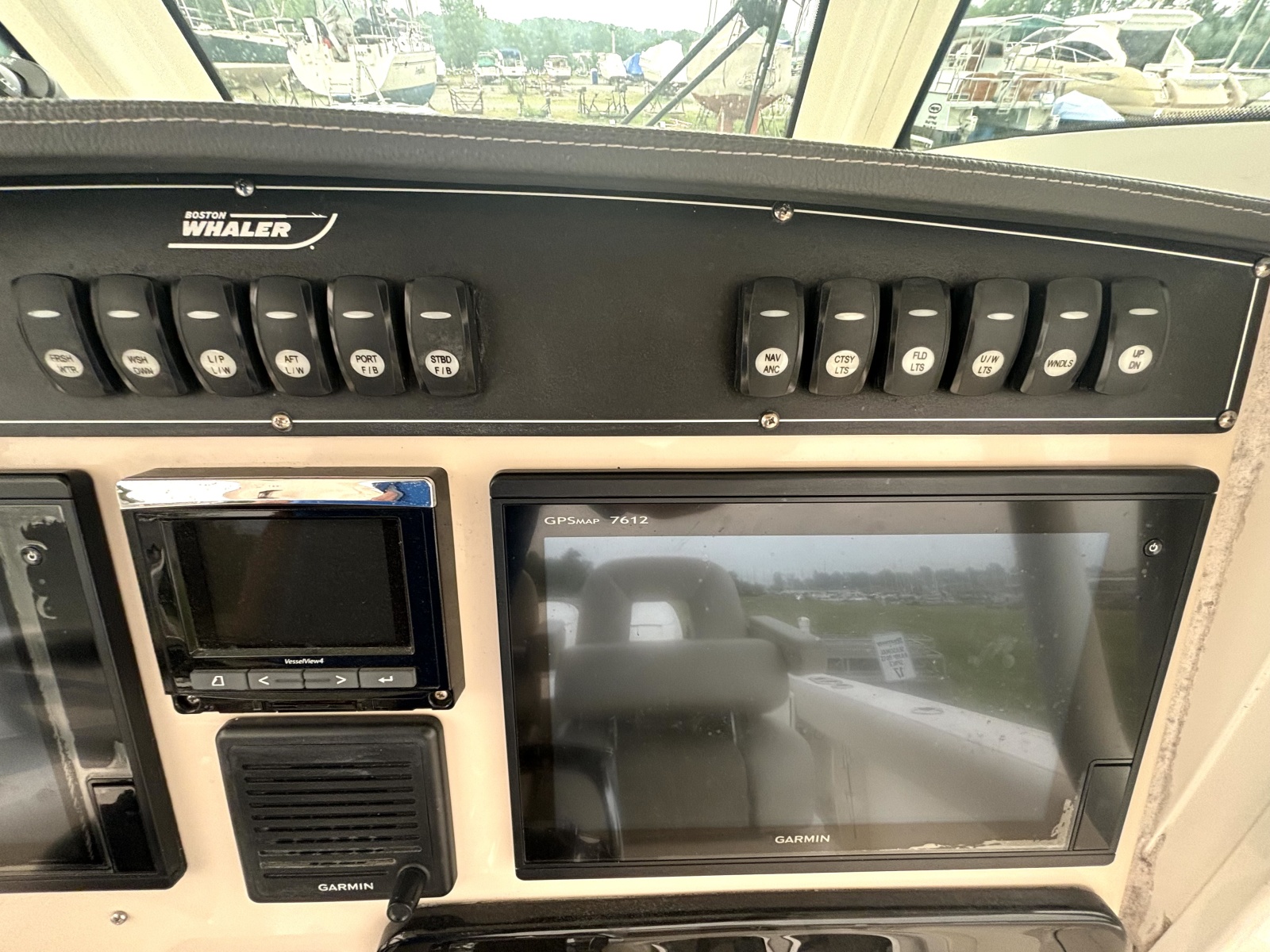 2018 Boston Whaler 280 Outrage