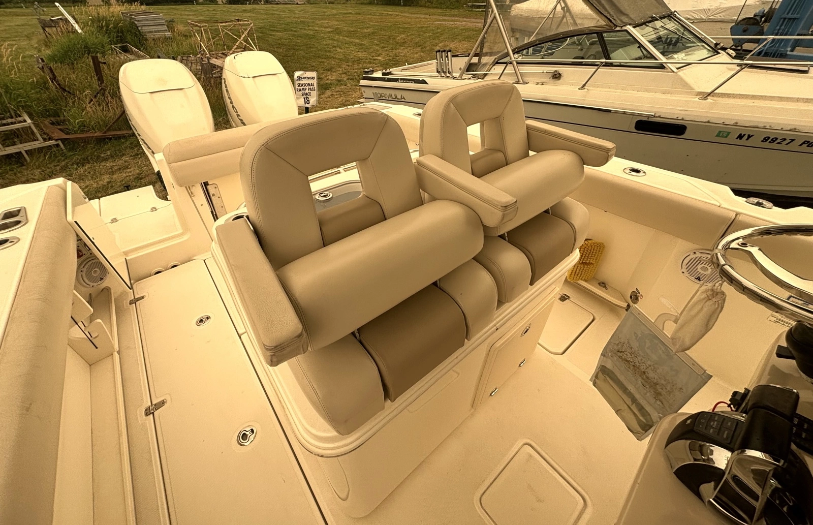 2018 Boston Whaler 280 Outrage