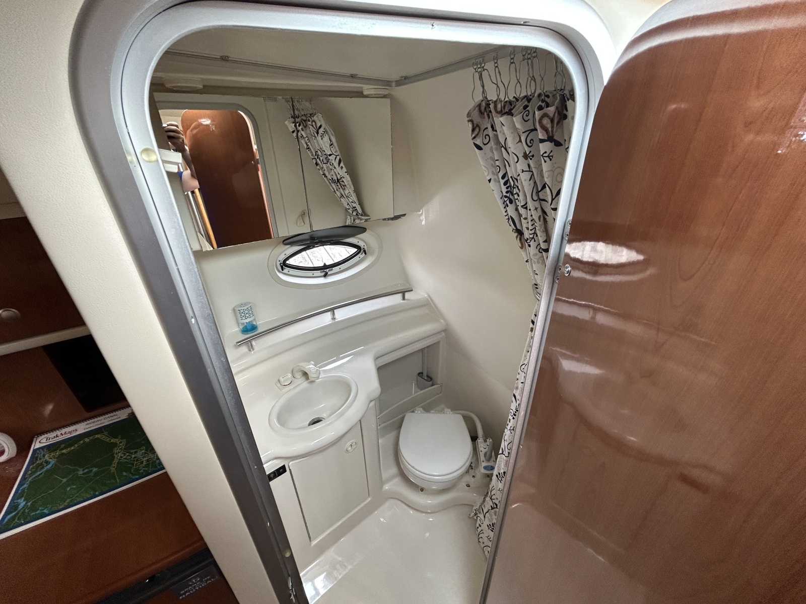 2006 Maxum 2700