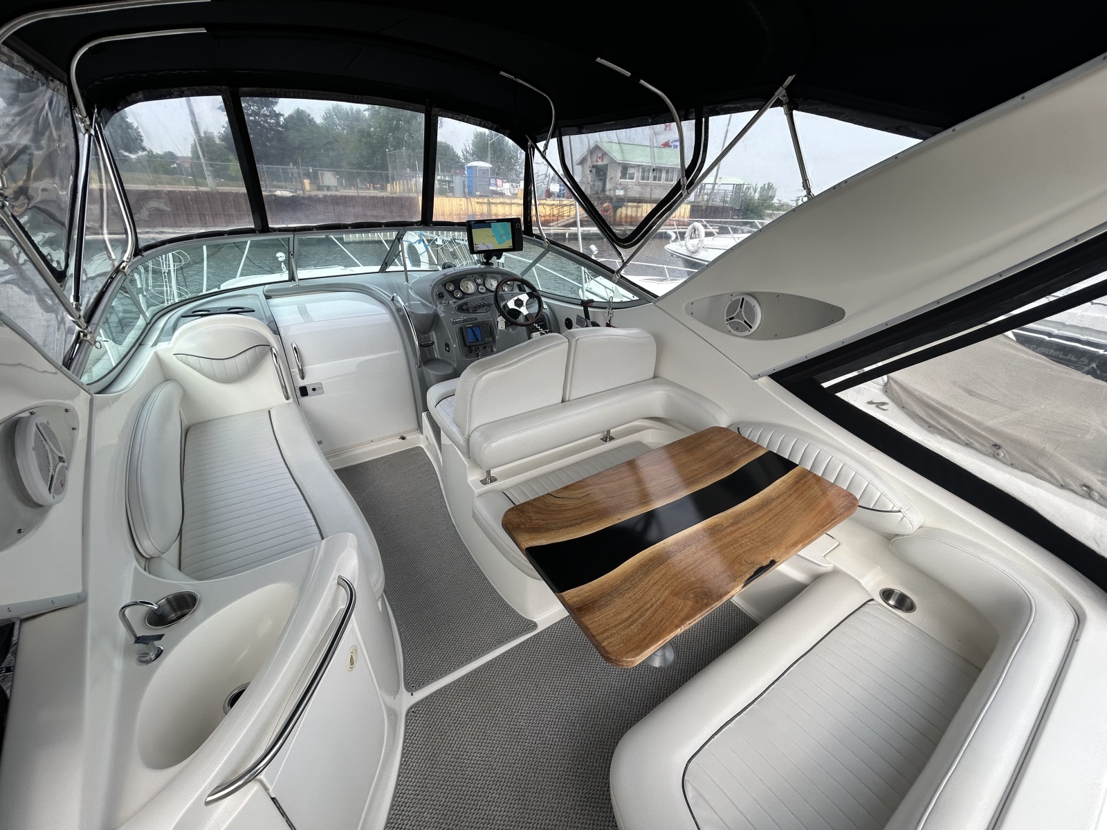2006 Maxum 2700