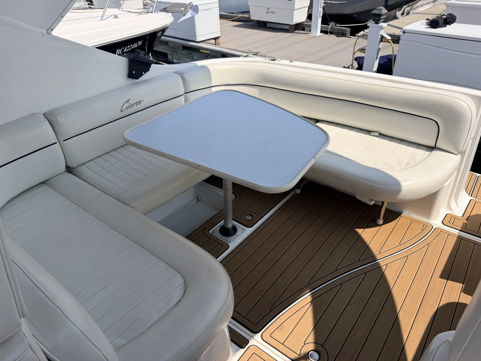 2000 Bayliner 3055 Ciera