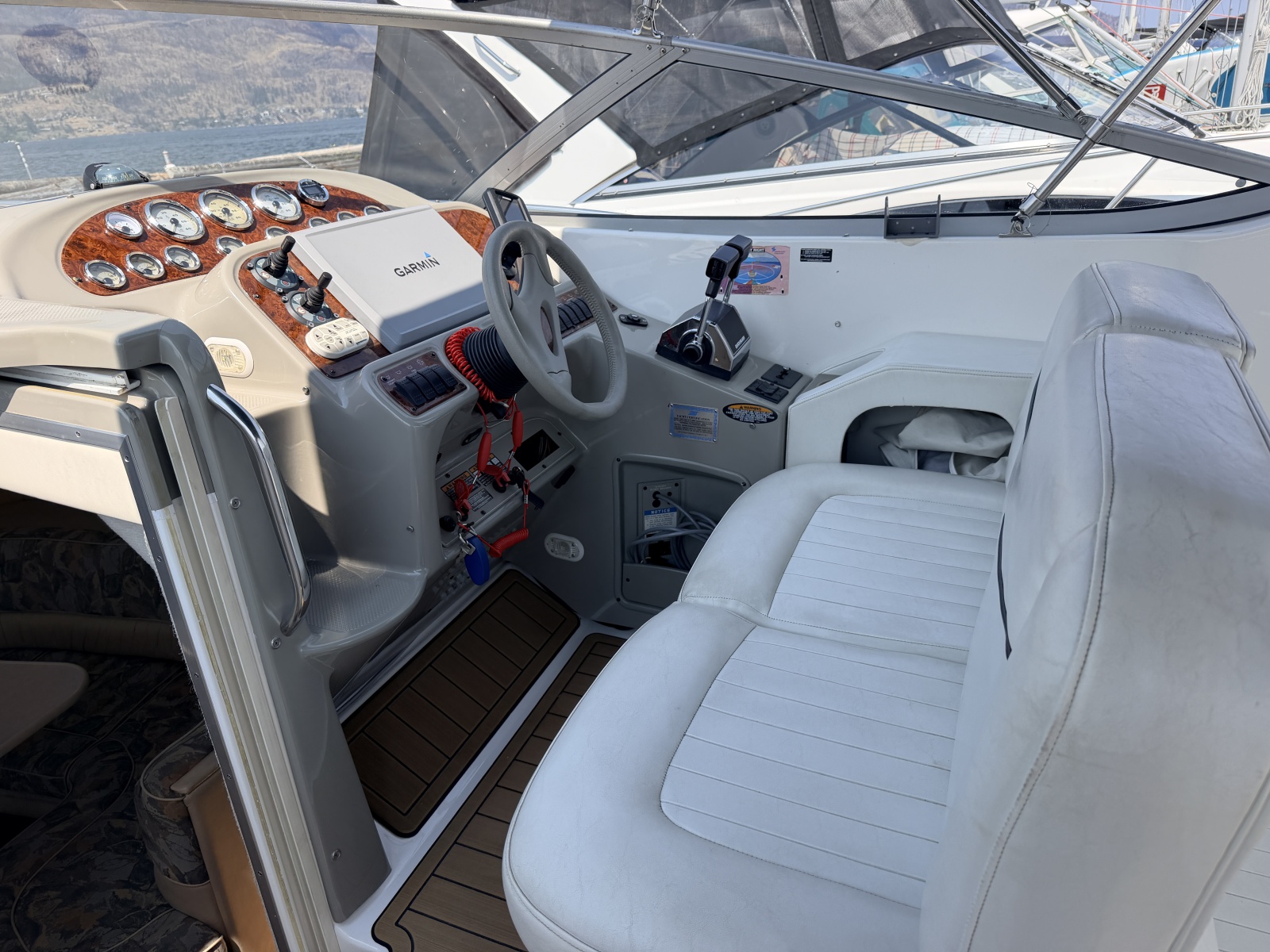 2000 Bayliner 3055 Ciera