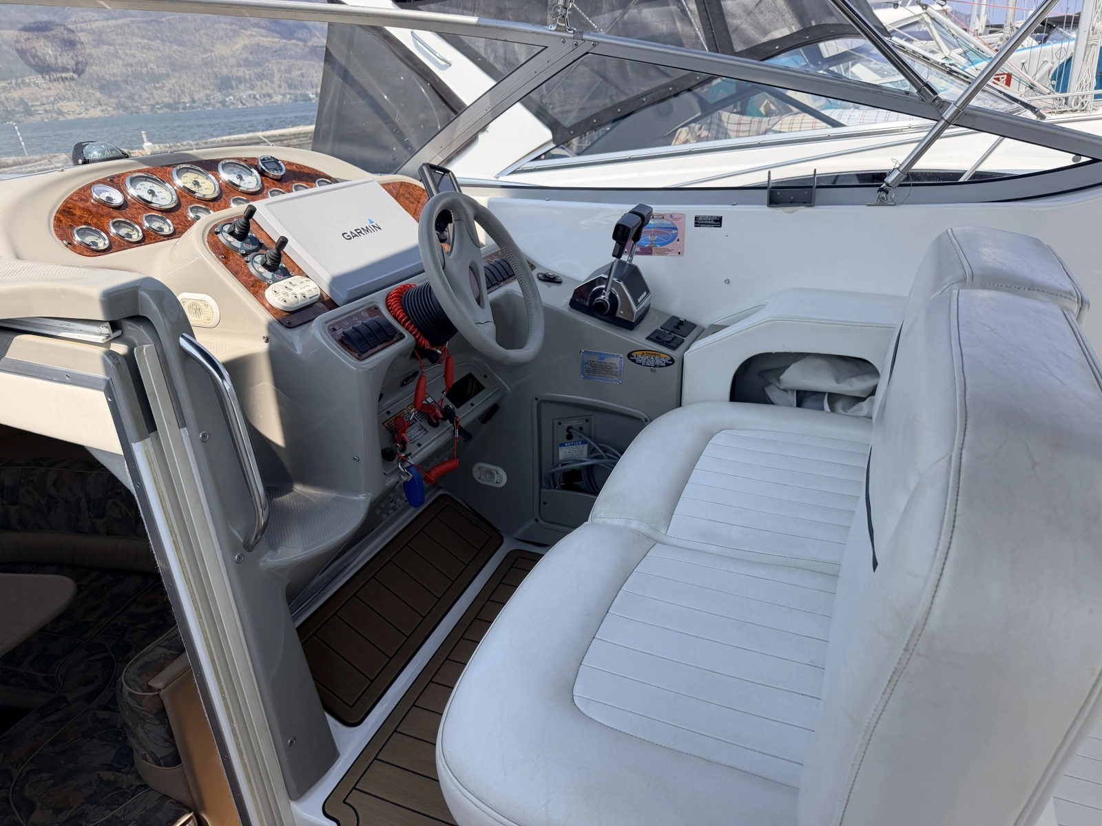 2000 Bayliner 3055 Ciera