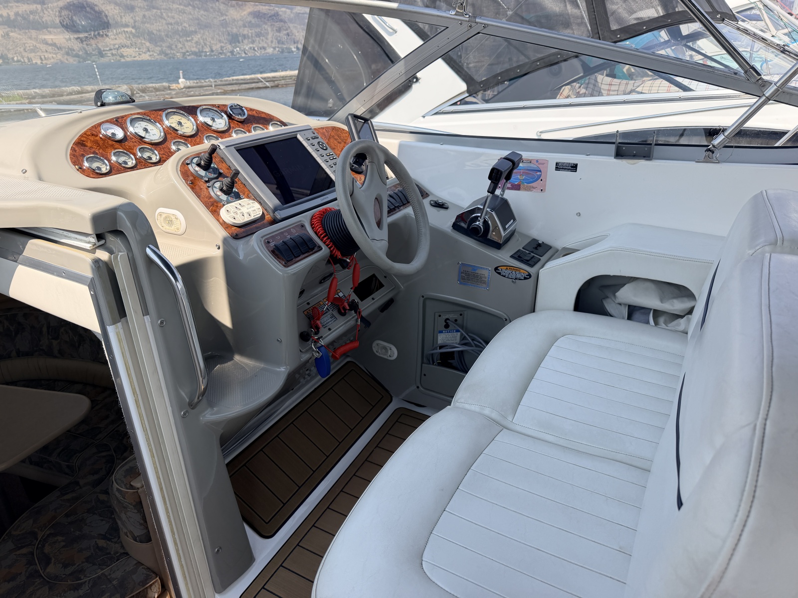 2000 Bayliner 3055 Ciera