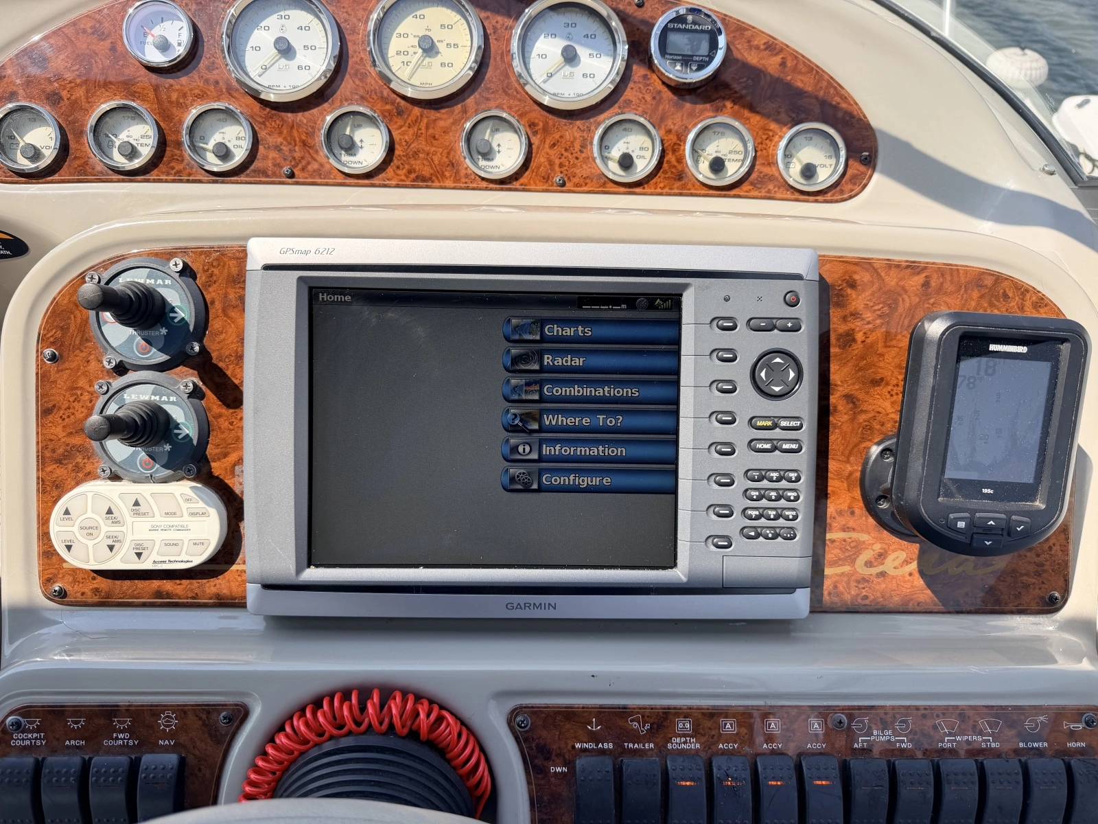 2000 Bayliner 3055 Ciera