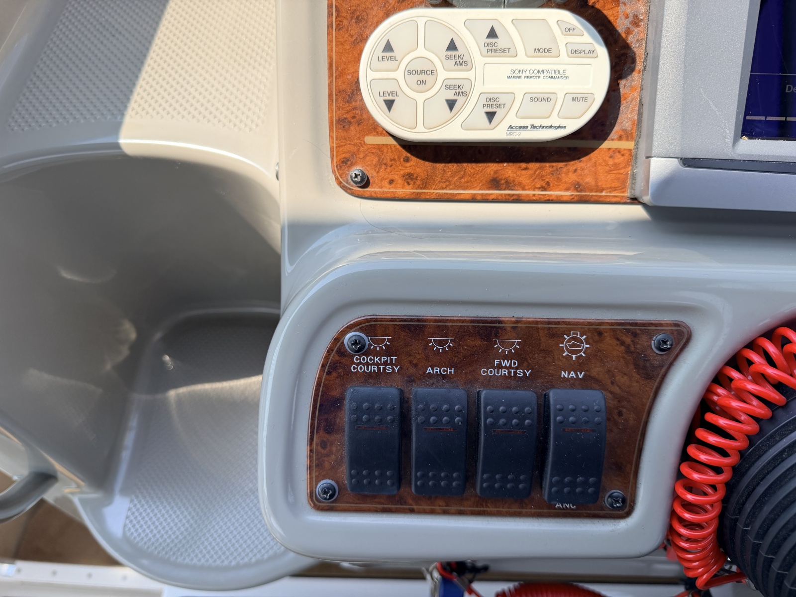 2000 Bayliner 3055 Ciera