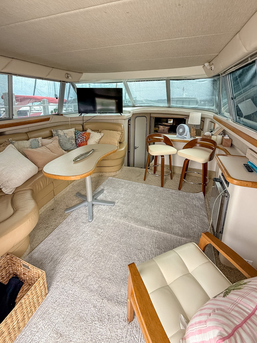 1996 Sea Ray 370 Sedan Bridge 37