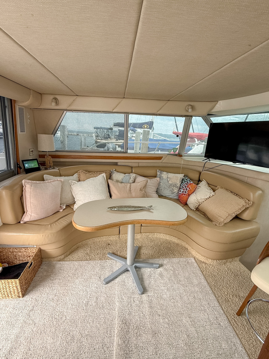 1996 Sea Ray 370 Sedan Bridge 37