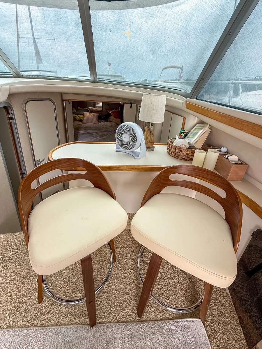 1996 Sea Ray 370 Sedan Bridge 37
