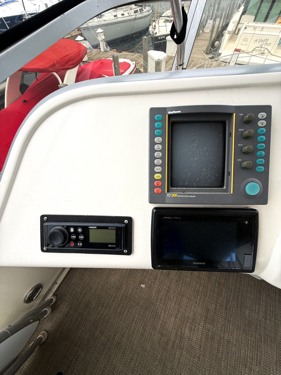 1996 Sea Ray 370 Sedan Bridge 37