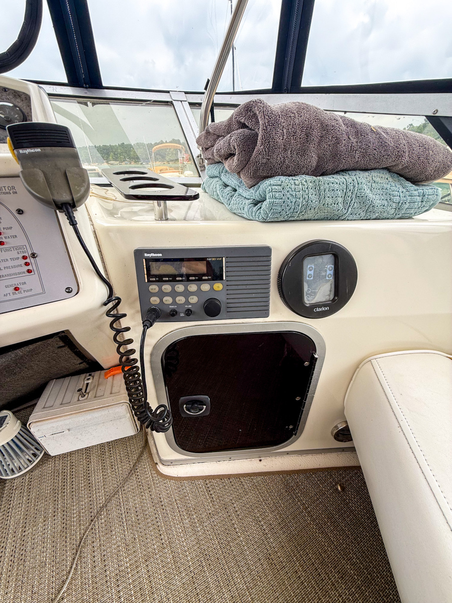 1996 Sea Ray 370 Sedan Bridge 37
