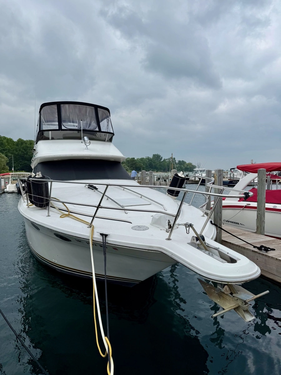 1996 Sea Ray 370 Sedan Bridge 37