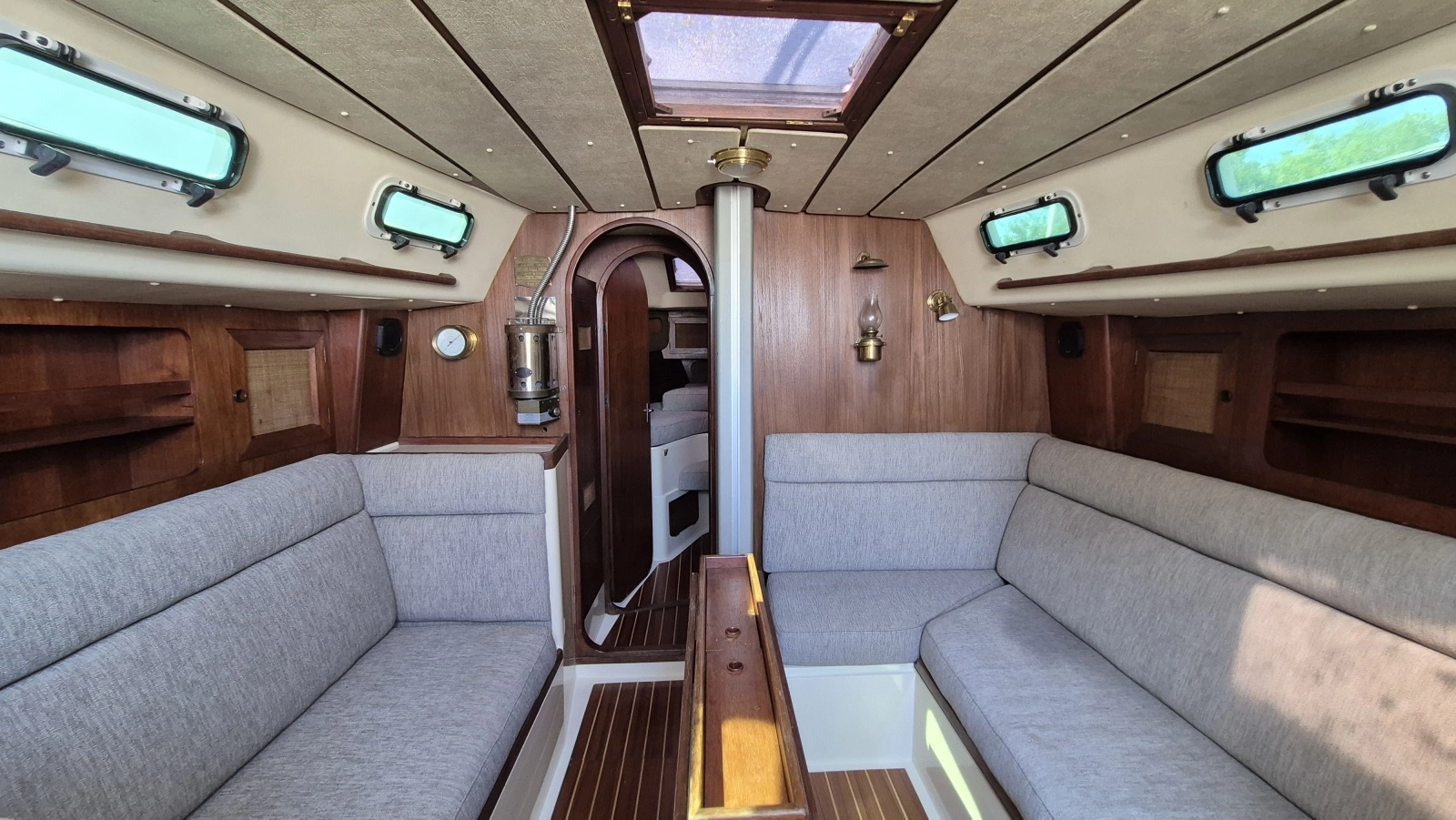 1981 Canadian Sailcraft  CS 36