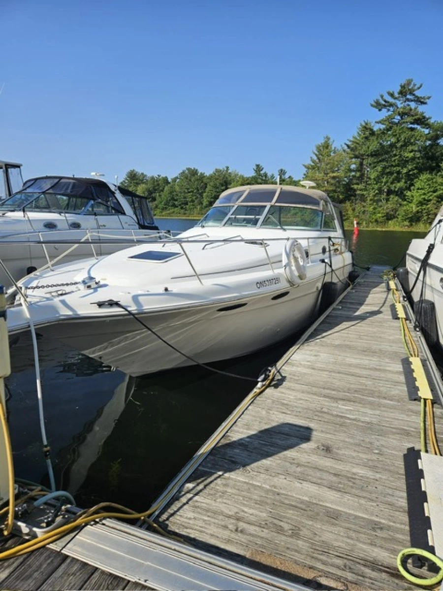 1997 Sea Ray Sundancer 330