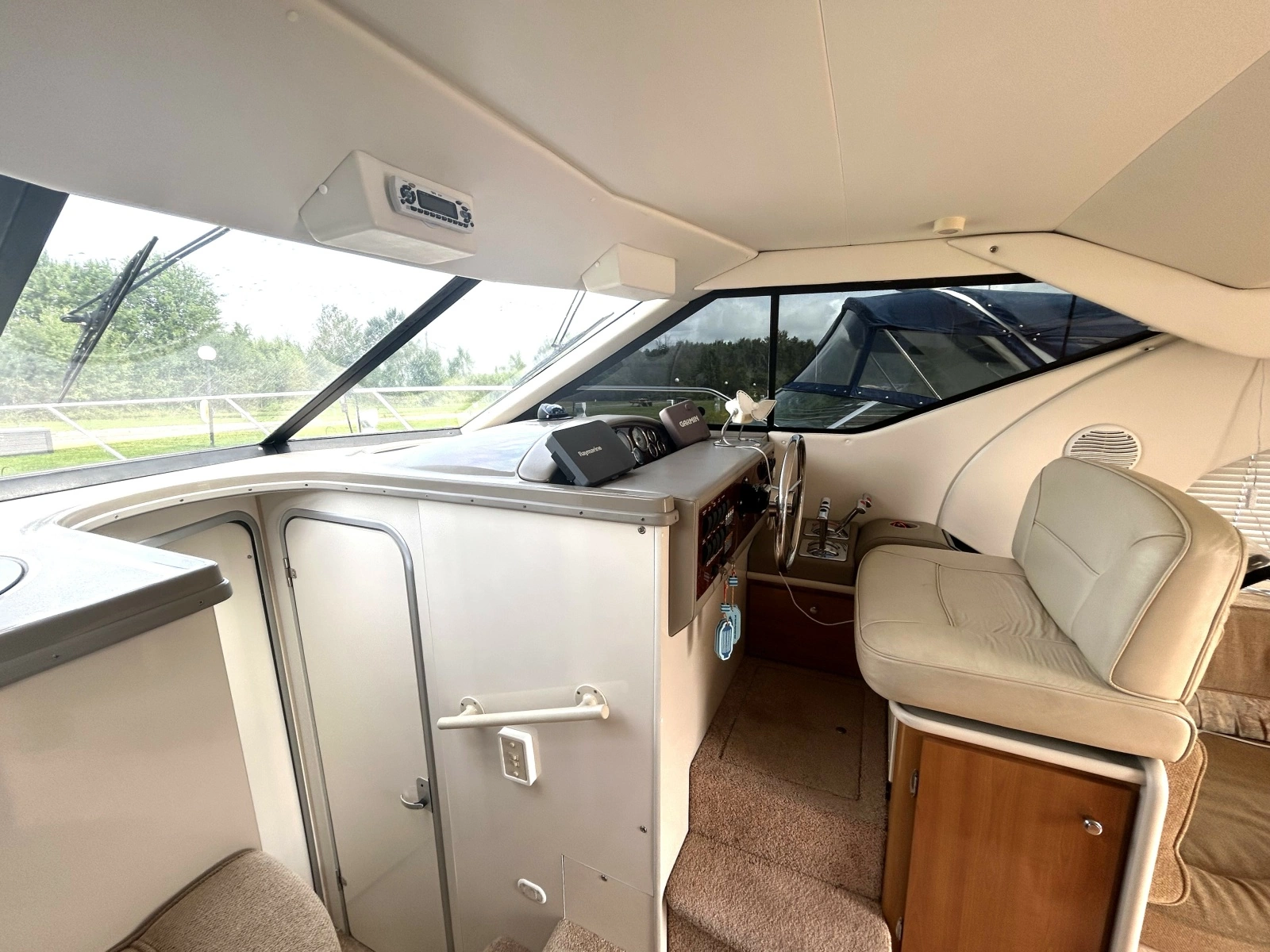 2001 Bayliner  3258