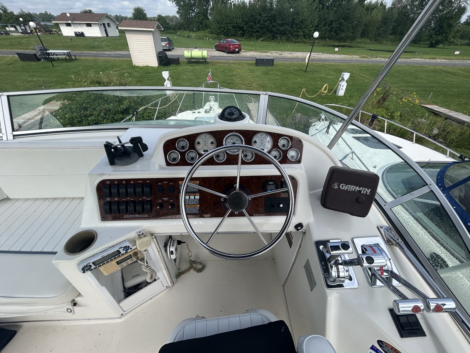 2001 Bayliner  3258