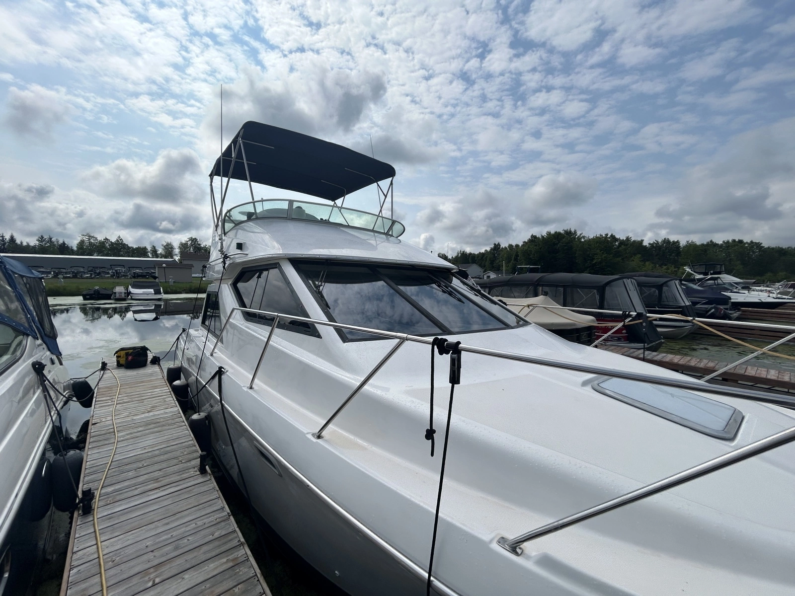 2001 Bayliner  3258