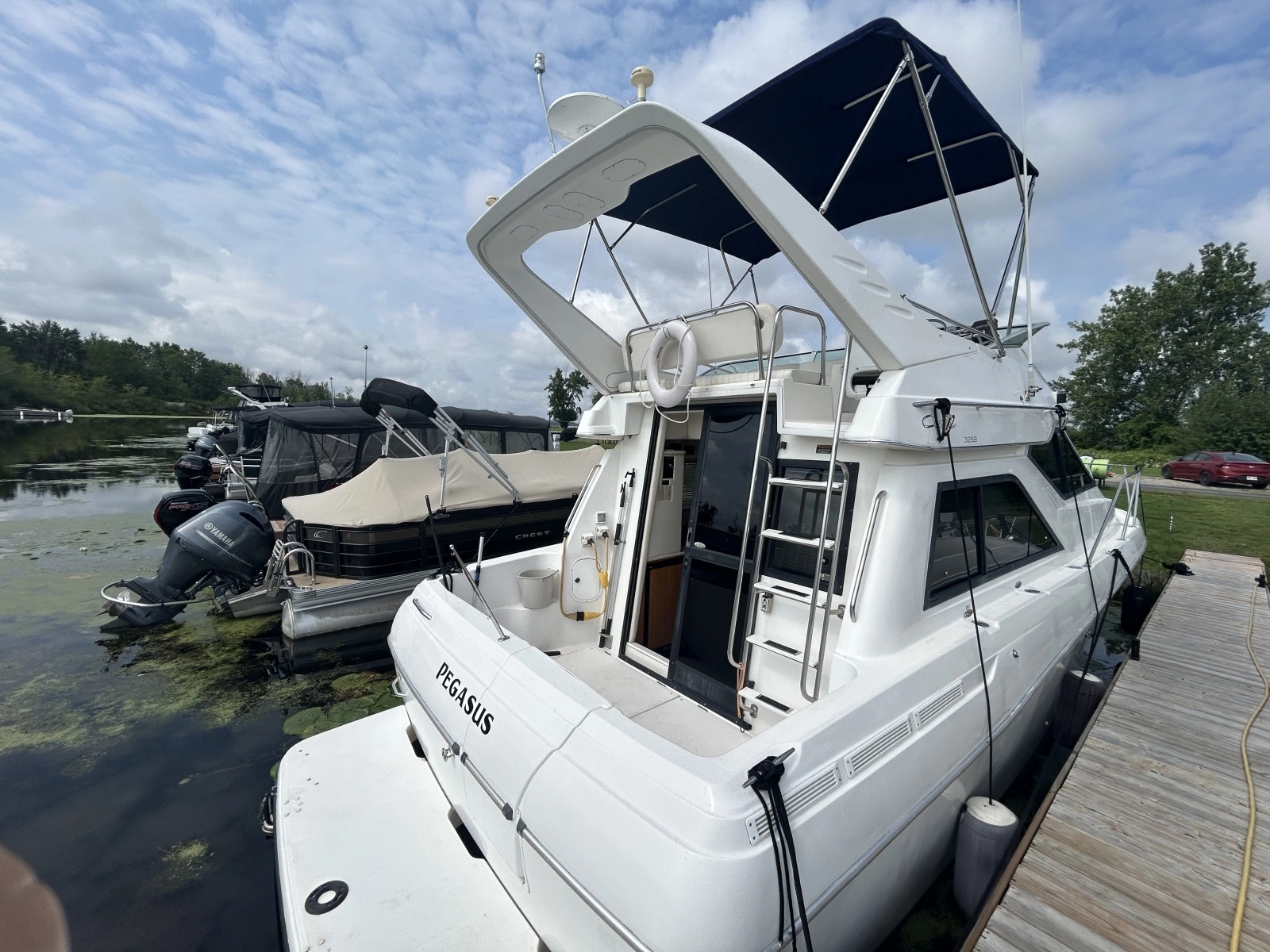 2001 Bayliner  3258