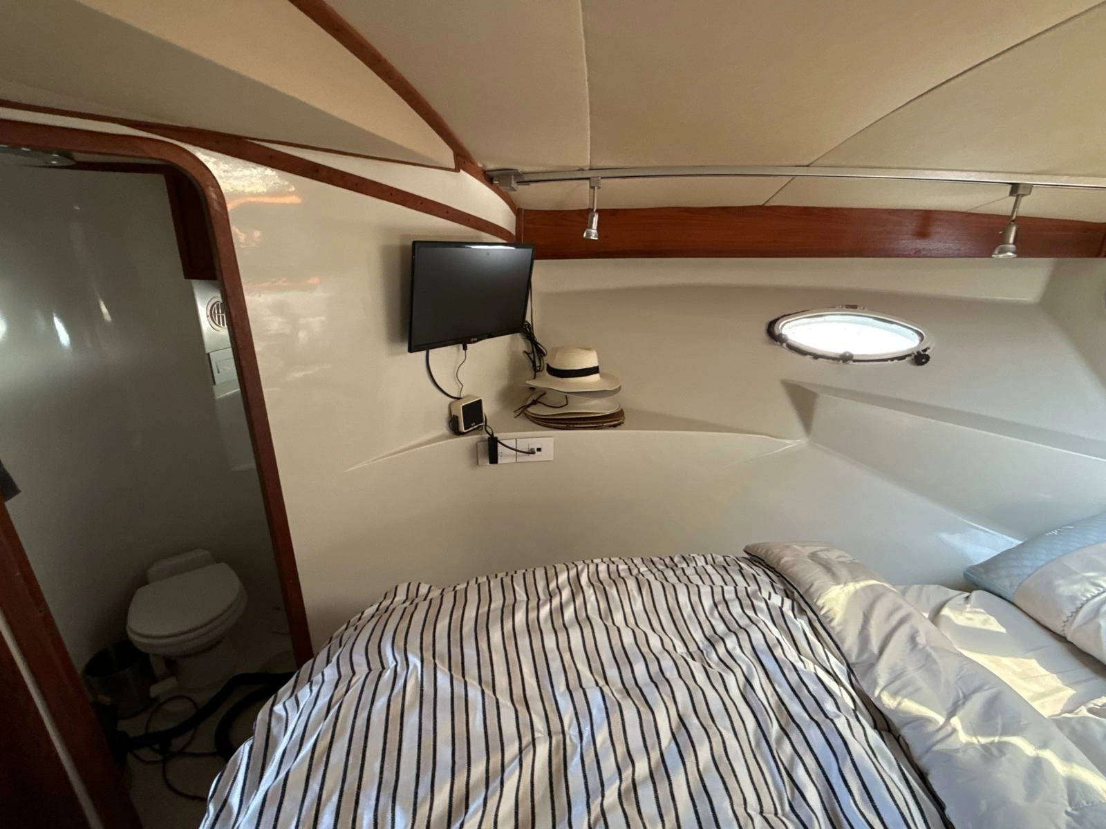 1988 Bluewater MY 54