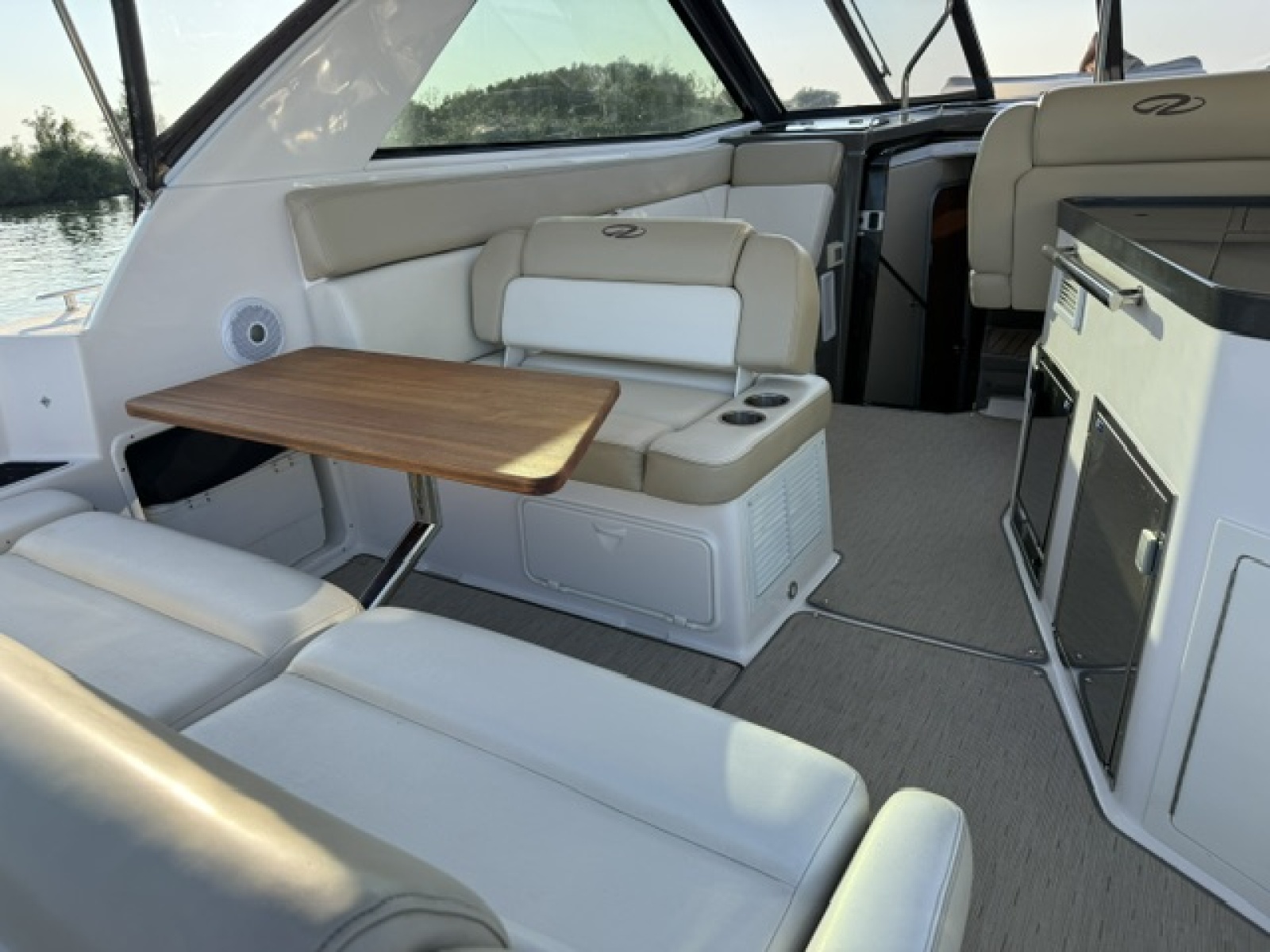 2012 Regal 35 SC Sport Coupe