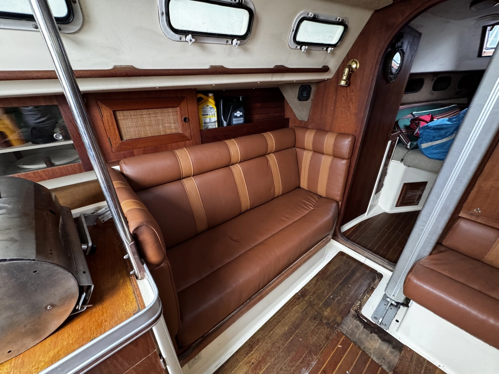 1984 CS 33 33