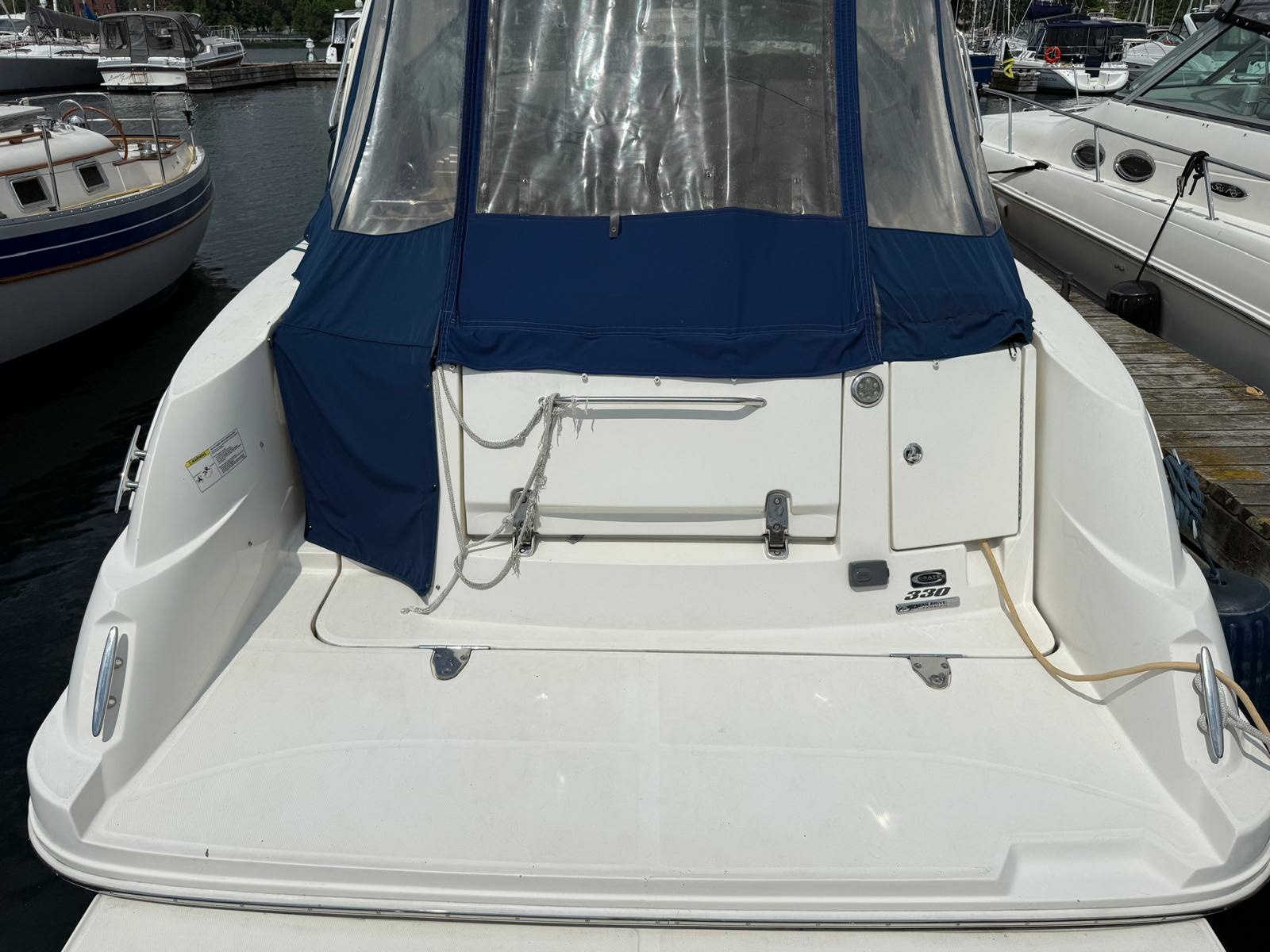 2015 Sea Ray 330 Sundancer