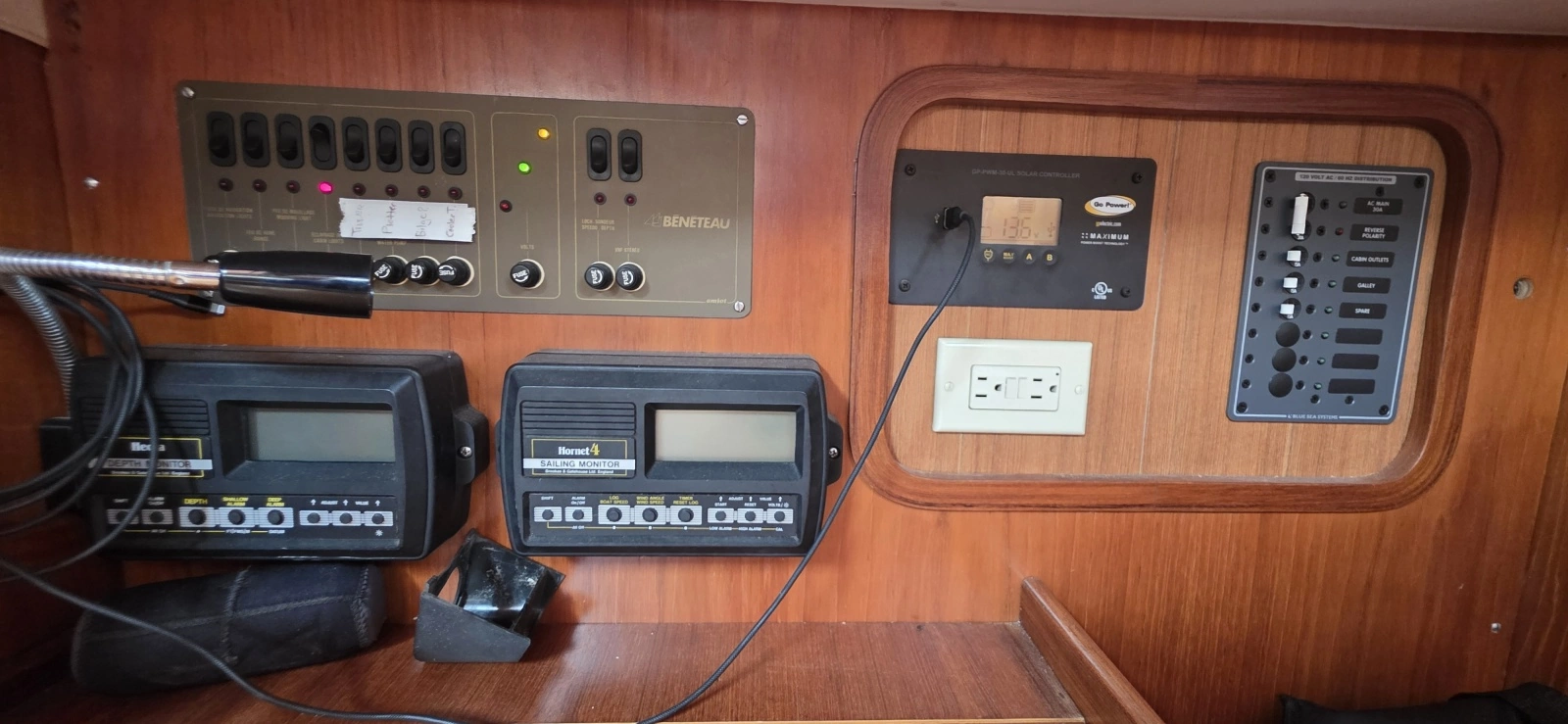 1985 Beneteau First 305