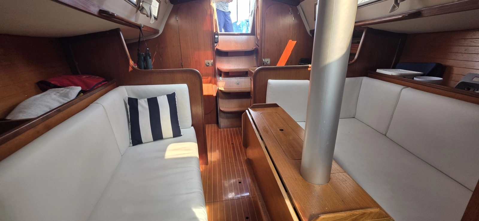 1985 Beneteau First 305