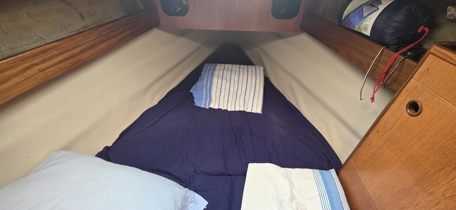 1985 Beneteau First 305