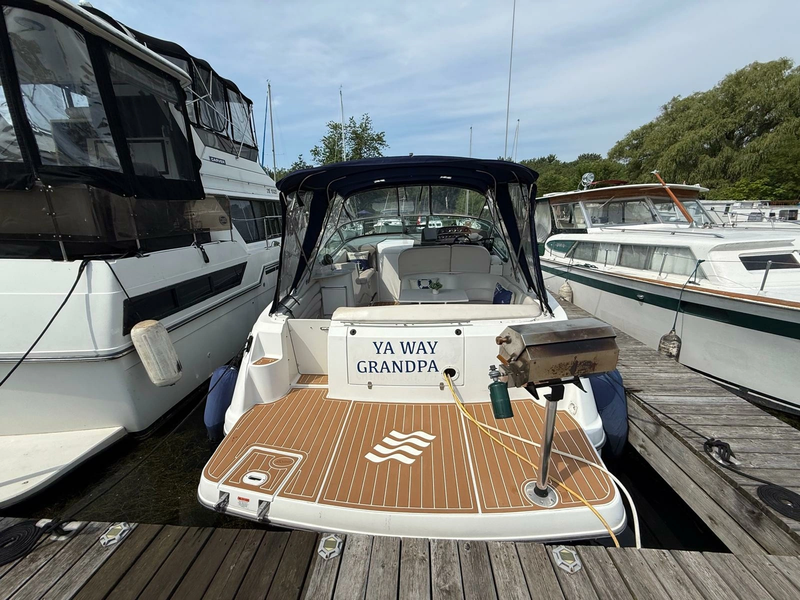 2001 Four Winns  328 Vista