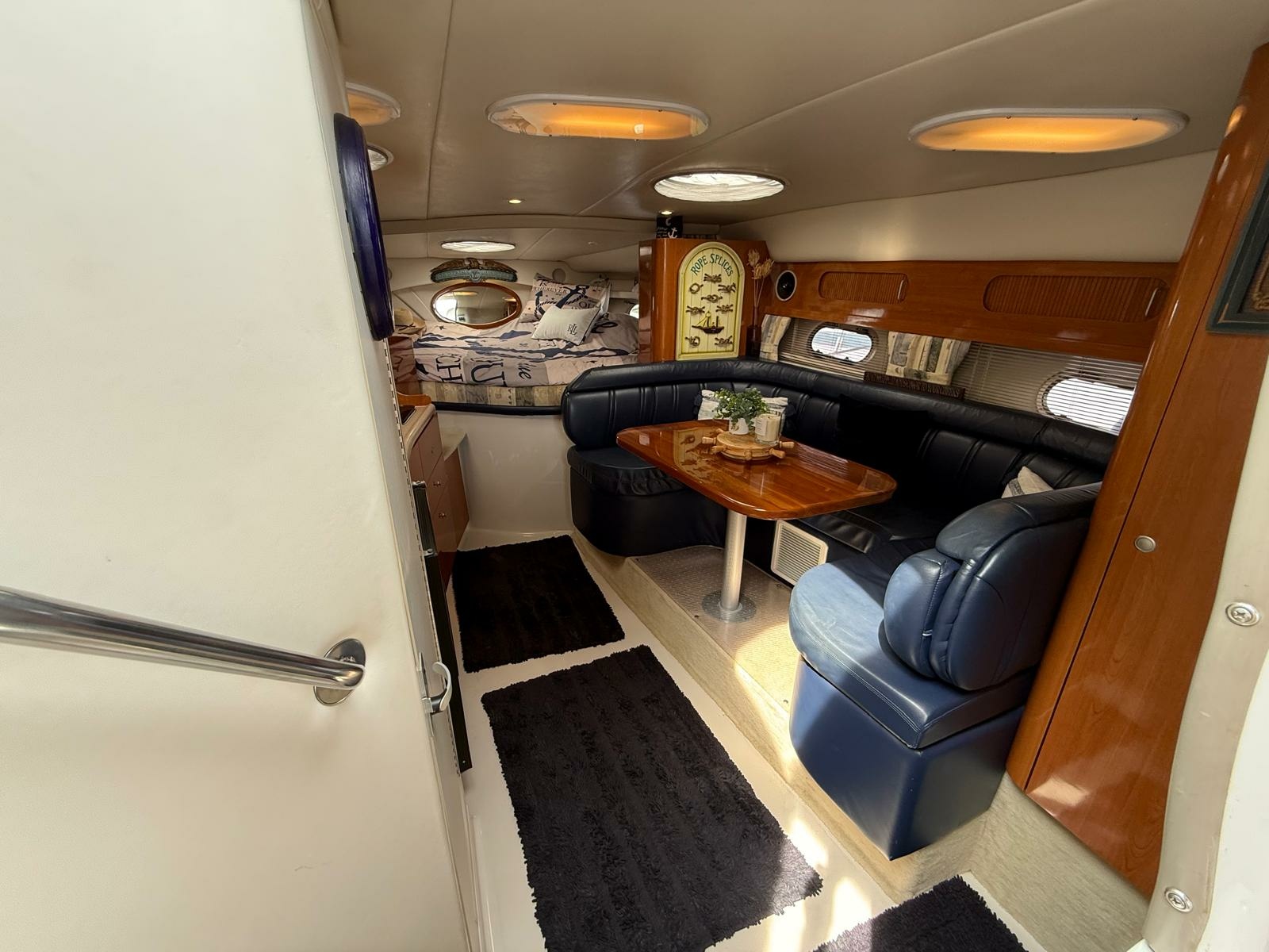 2001 Four Winns  328 Vista