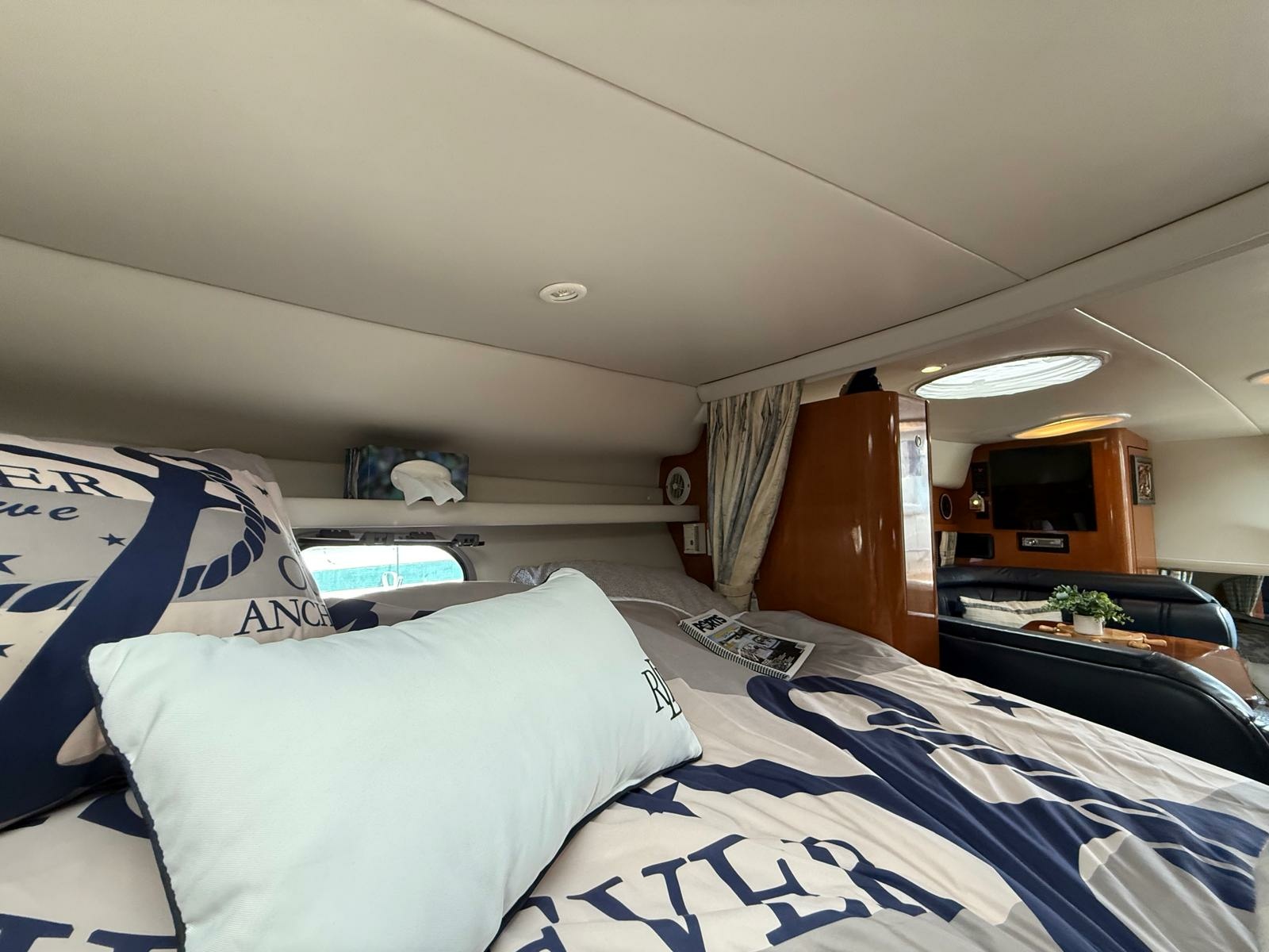 2001 Four Winns  328 Vista