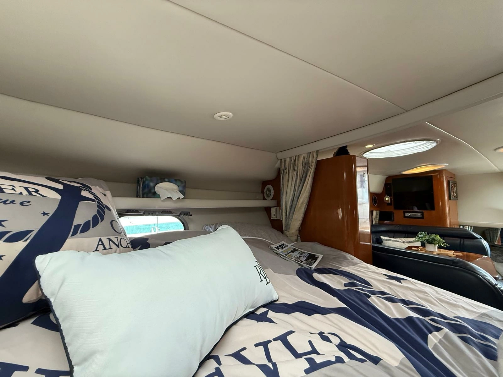 2001 Four Winns  328 Vista