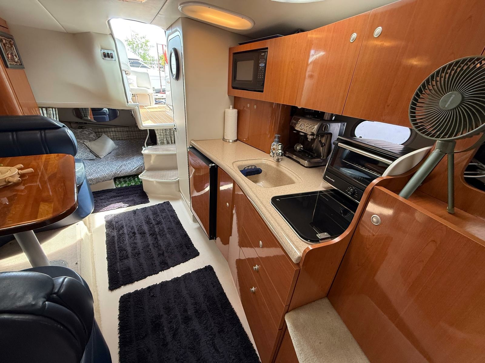 2001 Four Winns  328 Vista