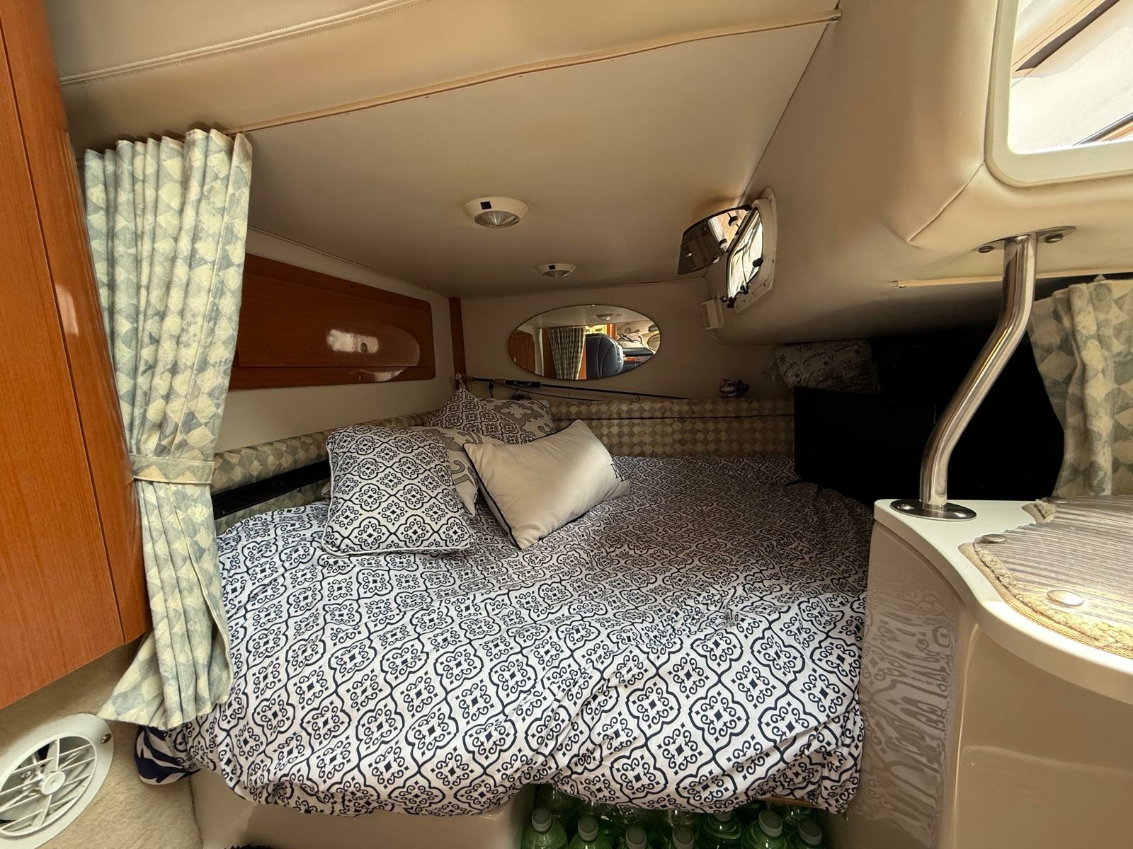 2001 Four Winns  328 Vista