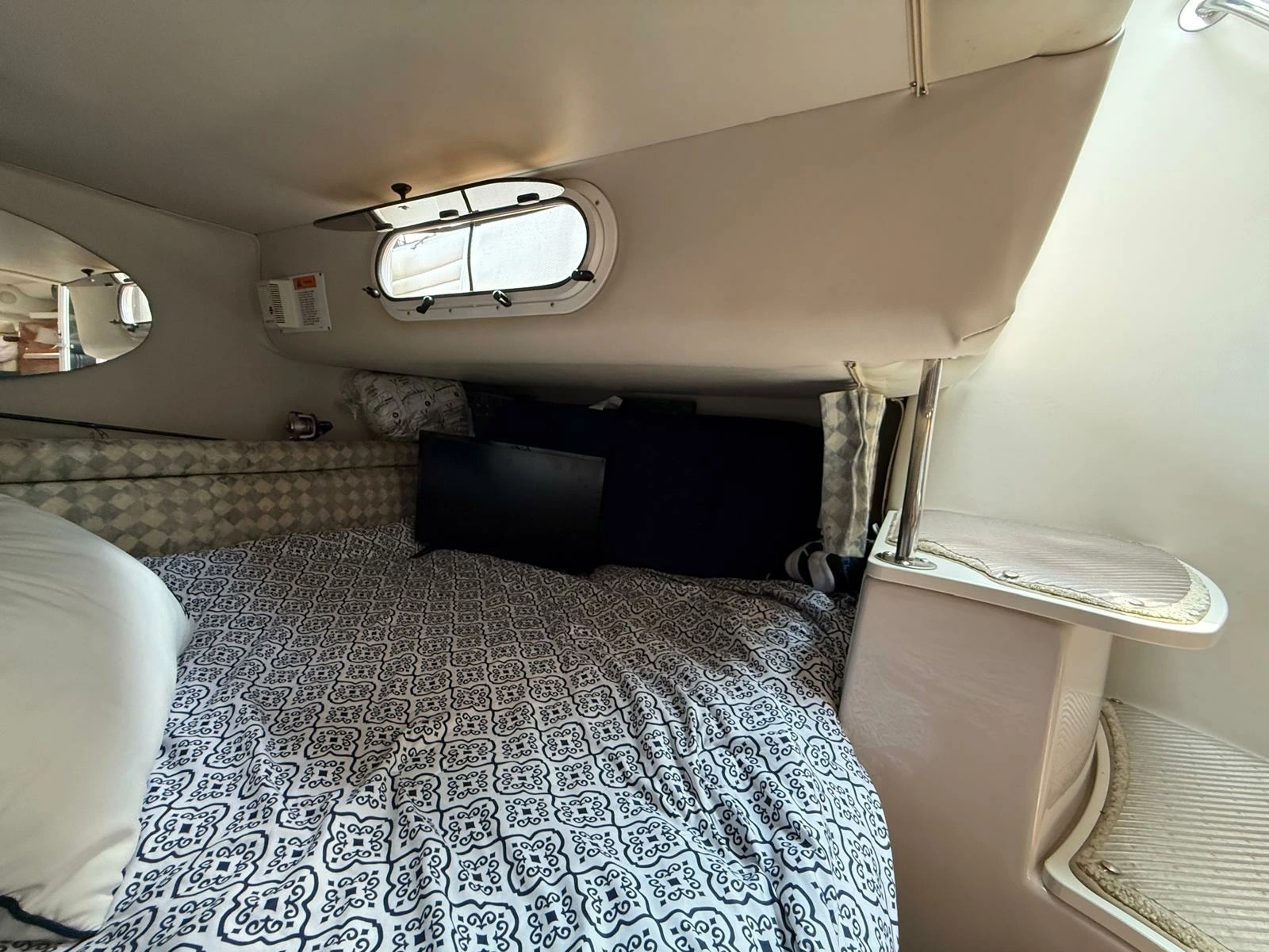 2001 Four Winns  328 Vista