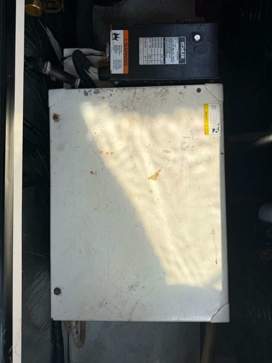 2001 Four Winns  328 Vista