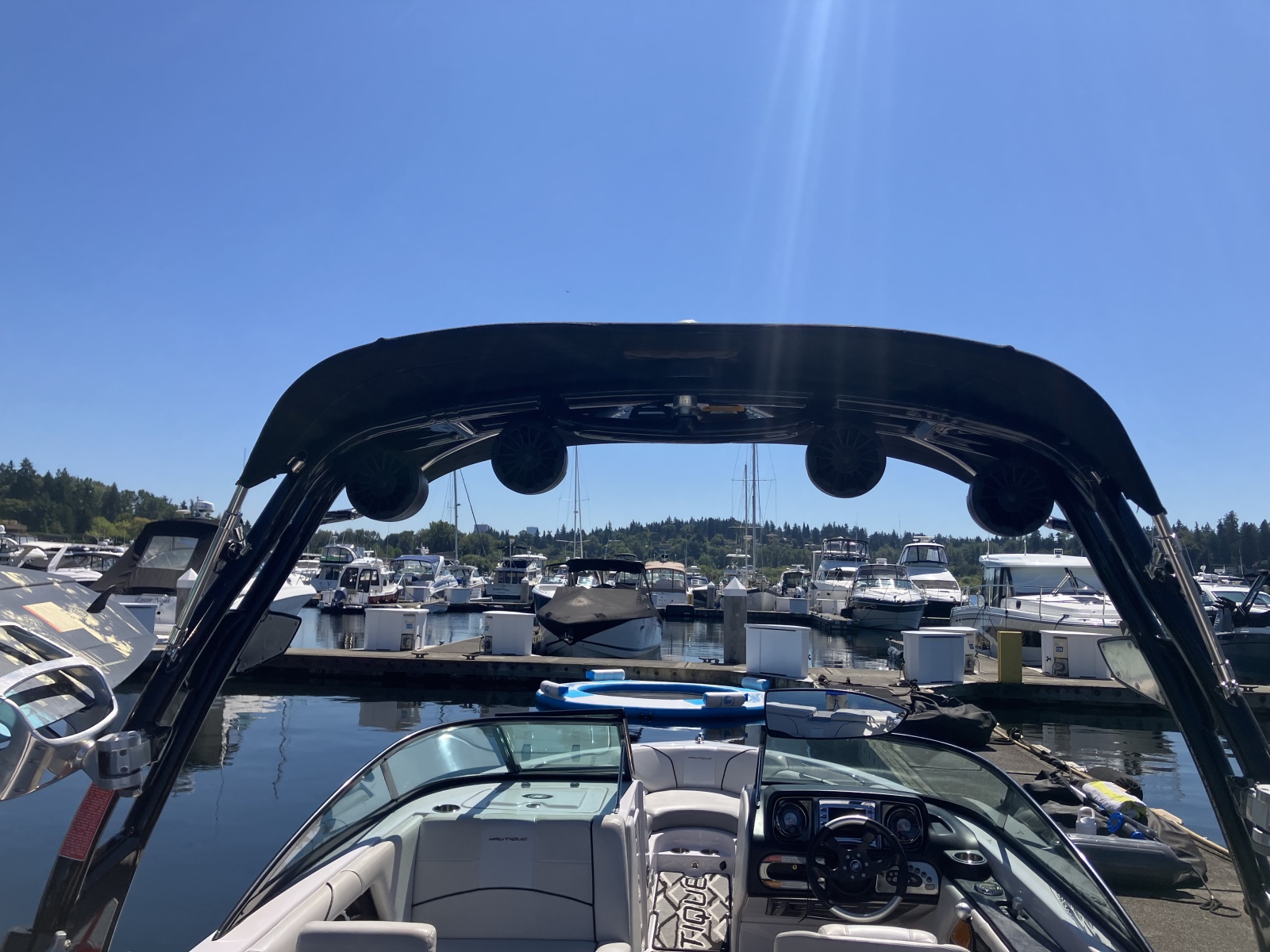 2011 Nautique Super Air Nautique 230