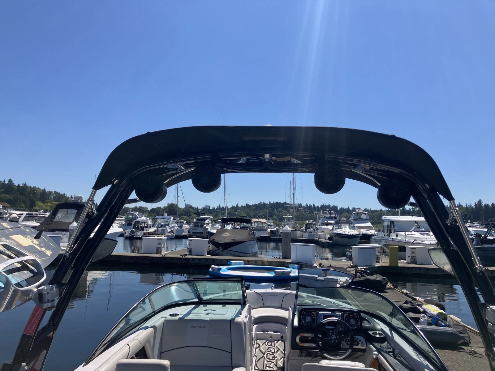 2011 Nautique Super Air Nautique 230