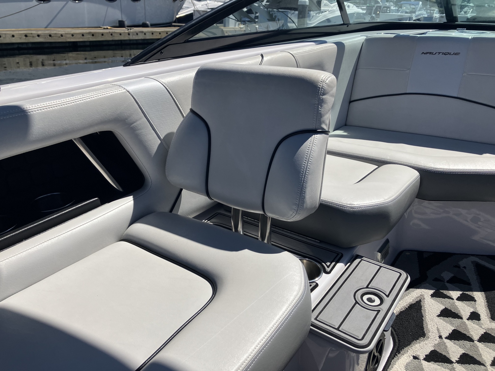 2011 Nautique Super Air Nautique 230