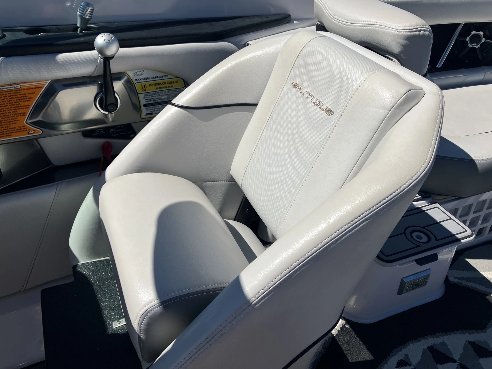 2011 Nautique Super Air Nautique 230