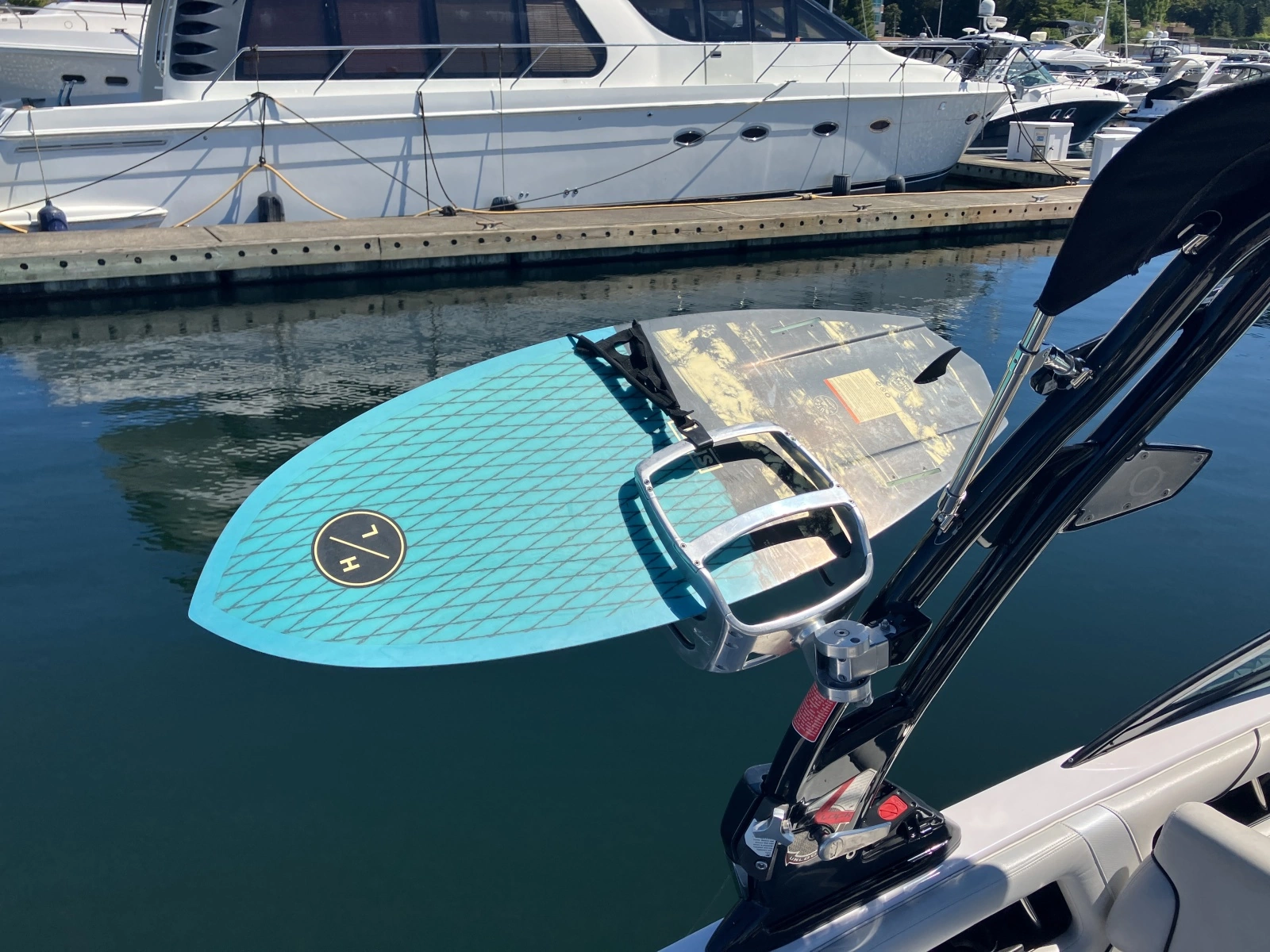 2011 Nautique Super Air Nautique 230