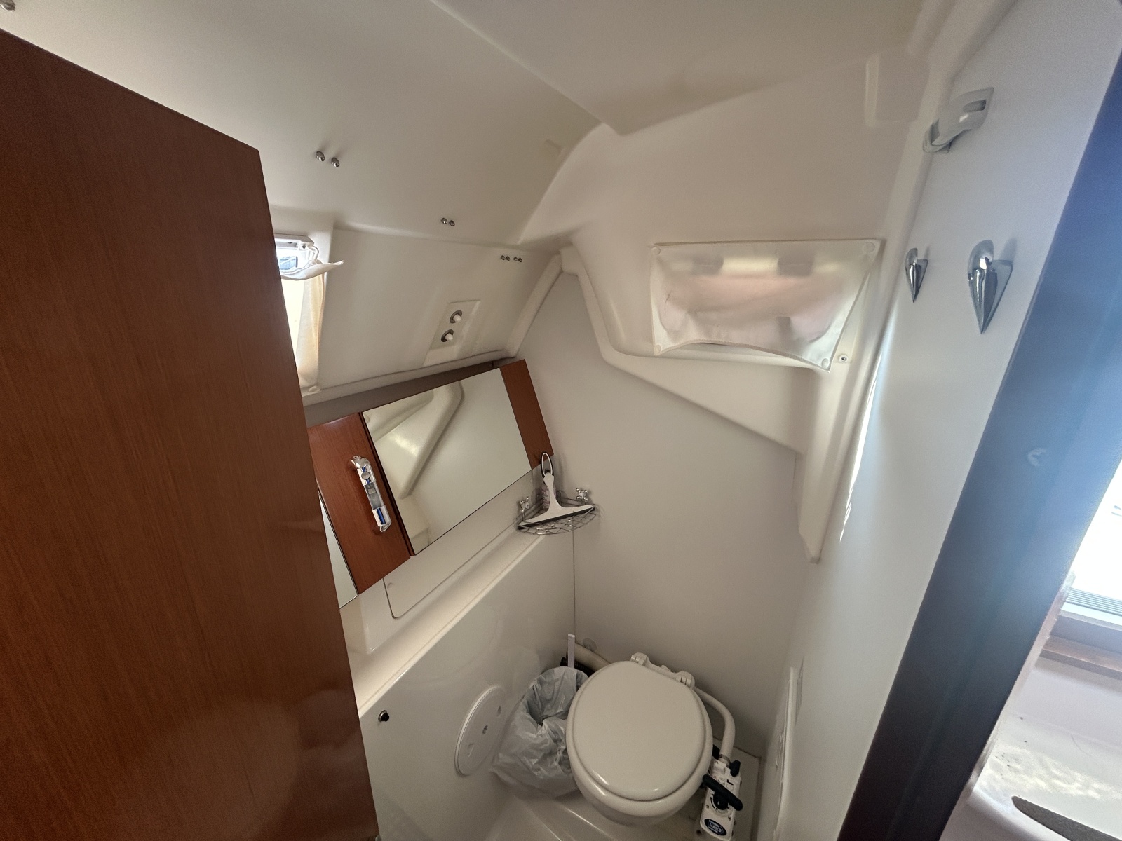 2008 Beneteau Oceanis 310