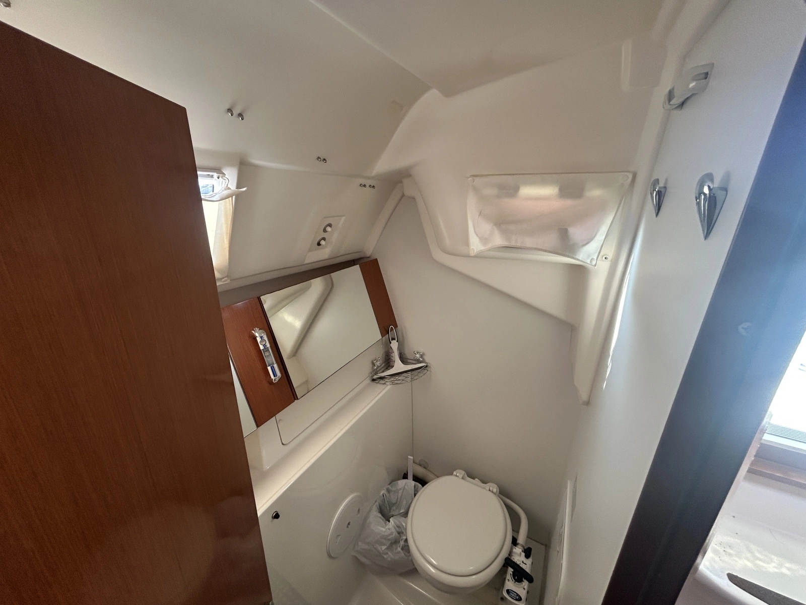 2008 Beneteau Oceanis 310