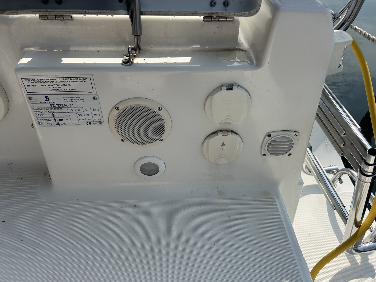 2008 Beneteau Oceanis 310