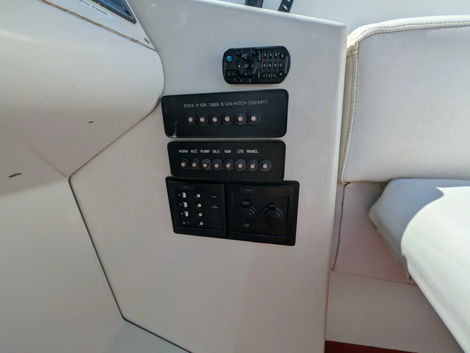 1988 Chris Craft 375 Stinger