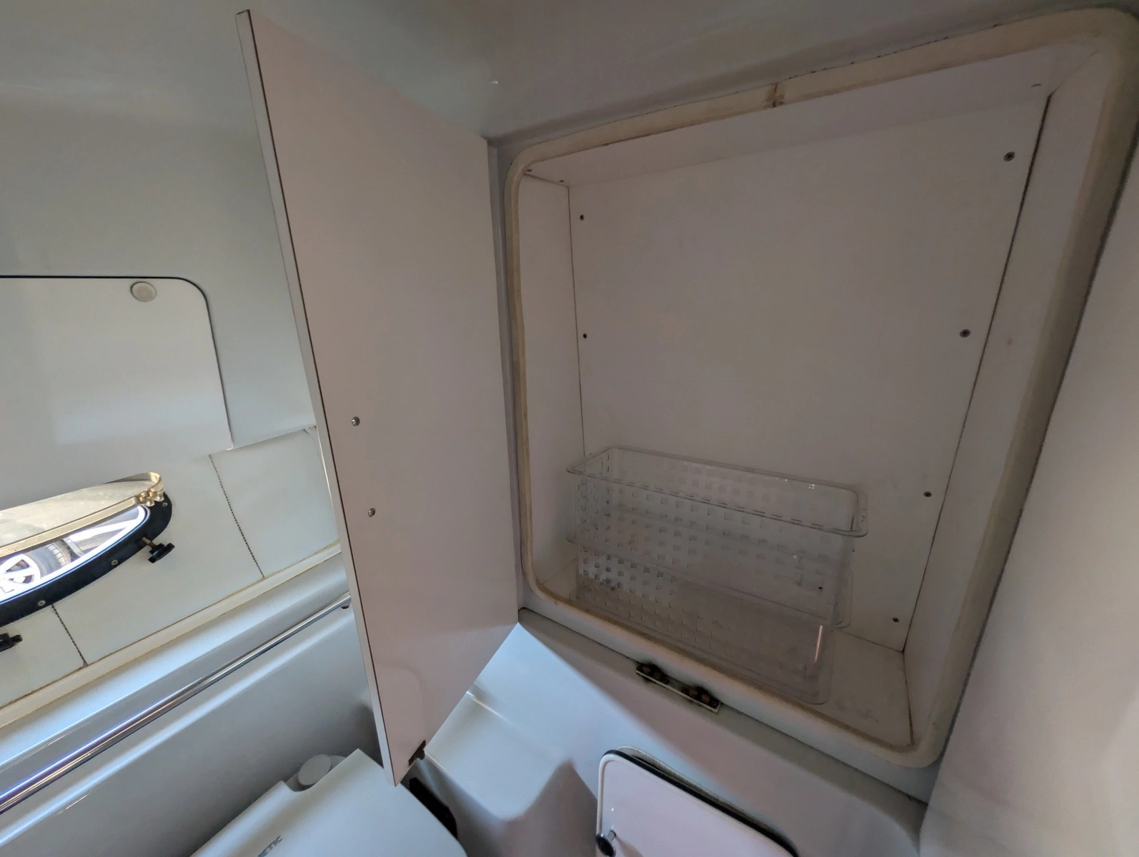 1988 Chris Craft 375 Stinger